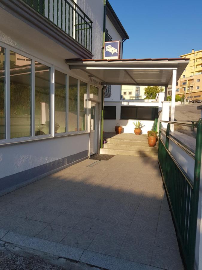 Ferrinho Hotel Guarda Bagian luar foto